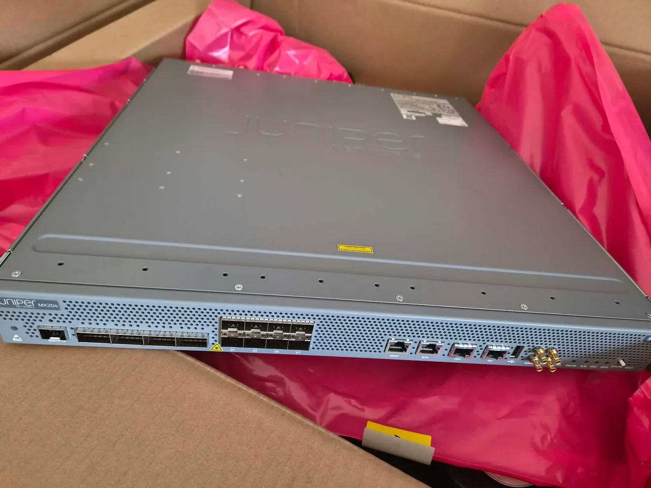 Nowy router BGP w sieci Citynet: Juniper MX204 o przepustowości 400 Gb/s
